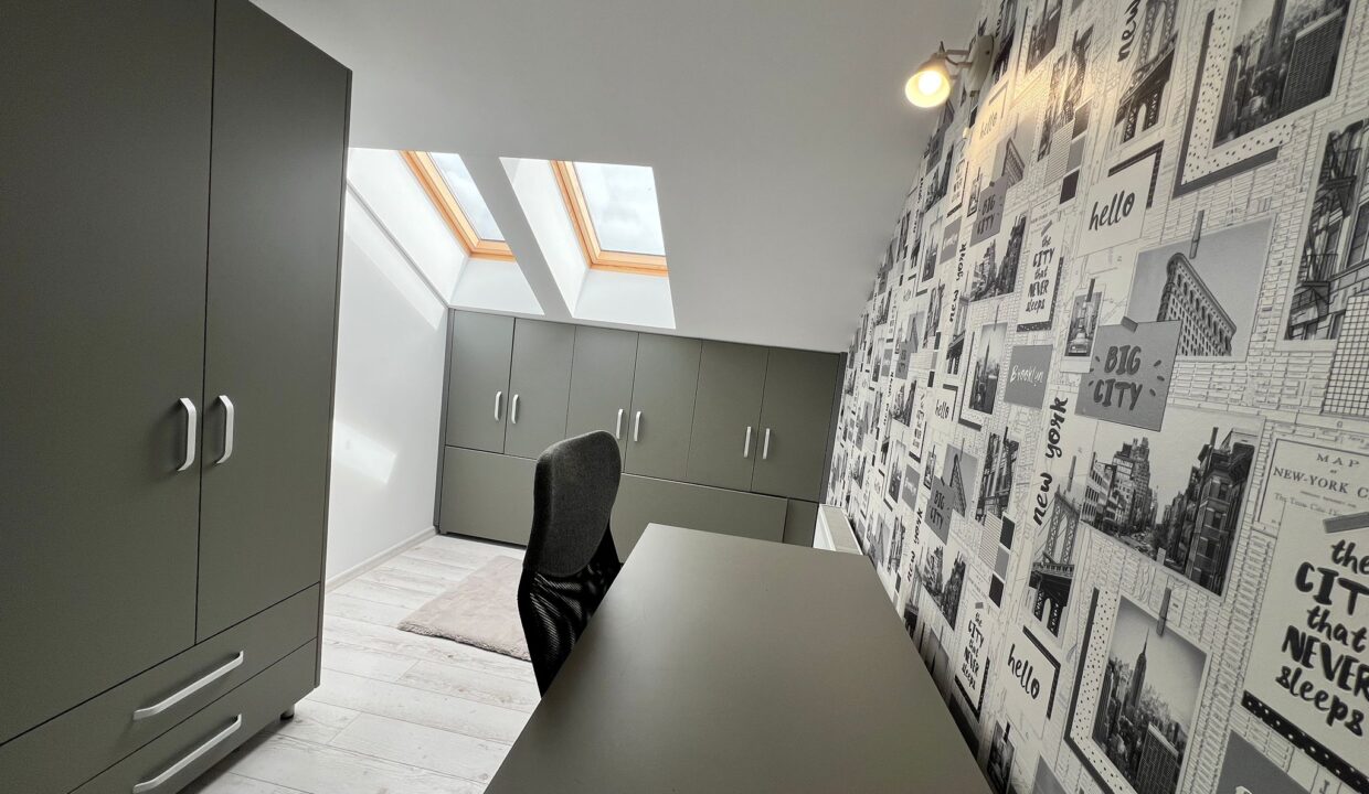 WhatsApp Image 2025-06-20 at 17.44.31 (1)